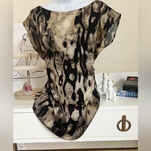 Elie Tahari Black and Tan Abstract Blouse